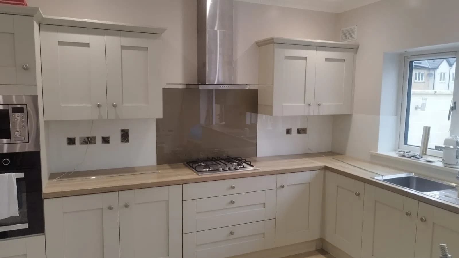 Kitchen glass splashback installation in Dublin, gallery image 9