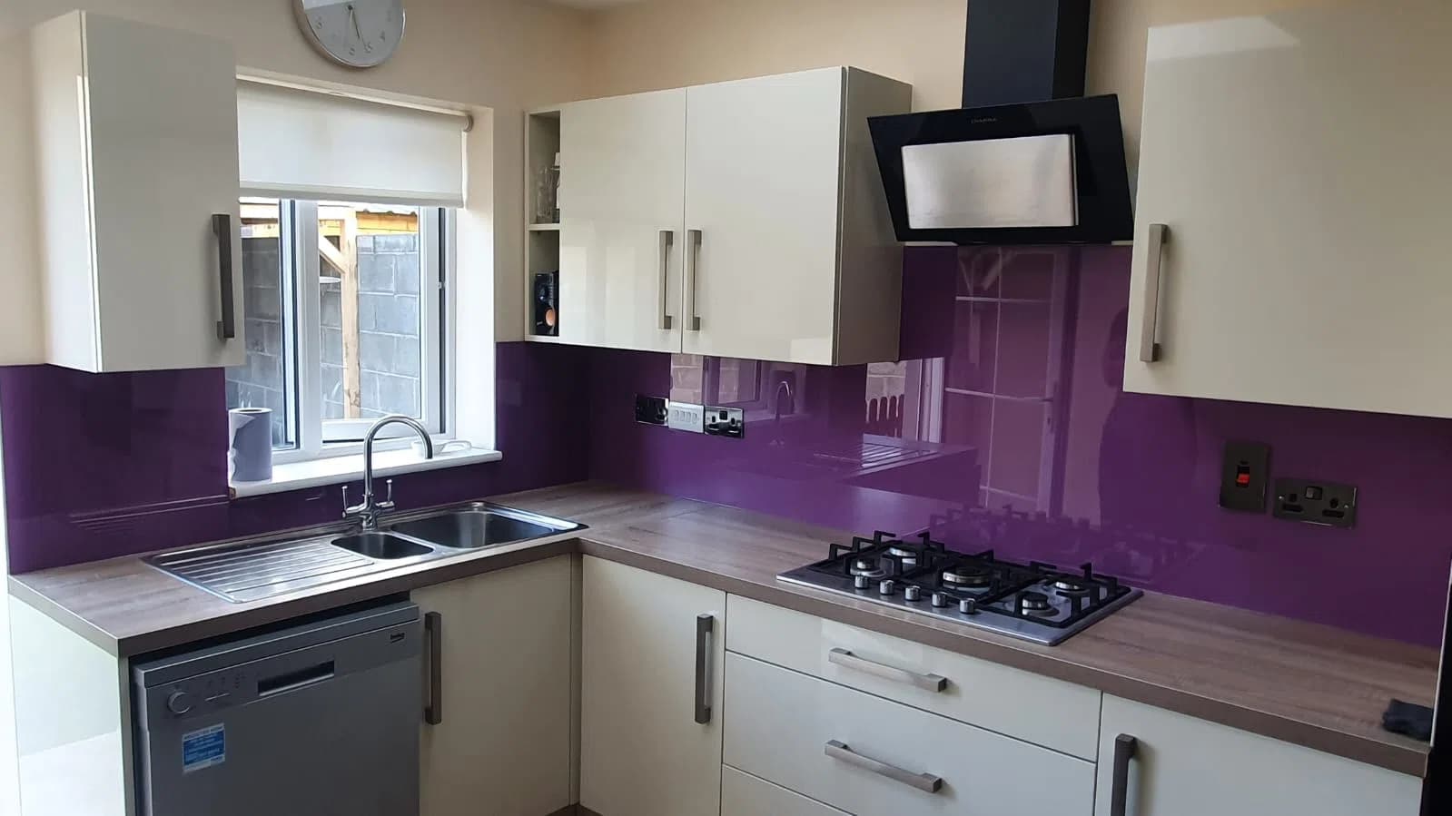 Kitchen glass splashback installation in Dublin, gallery image 17