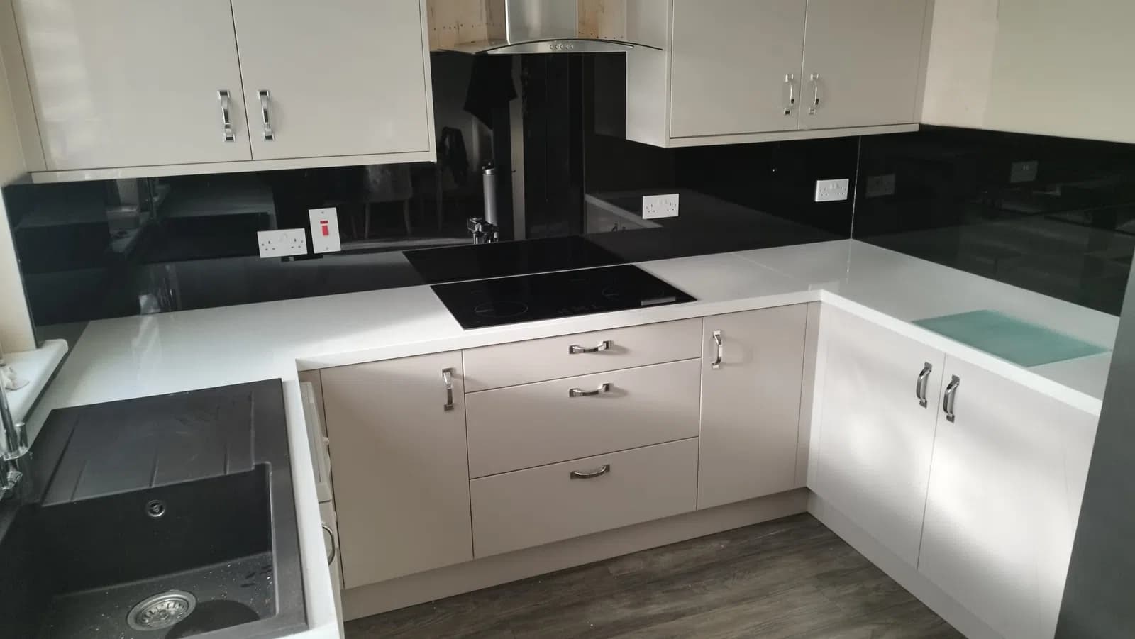 Kitchen glass splashback installation in Dublin, gallery image 28