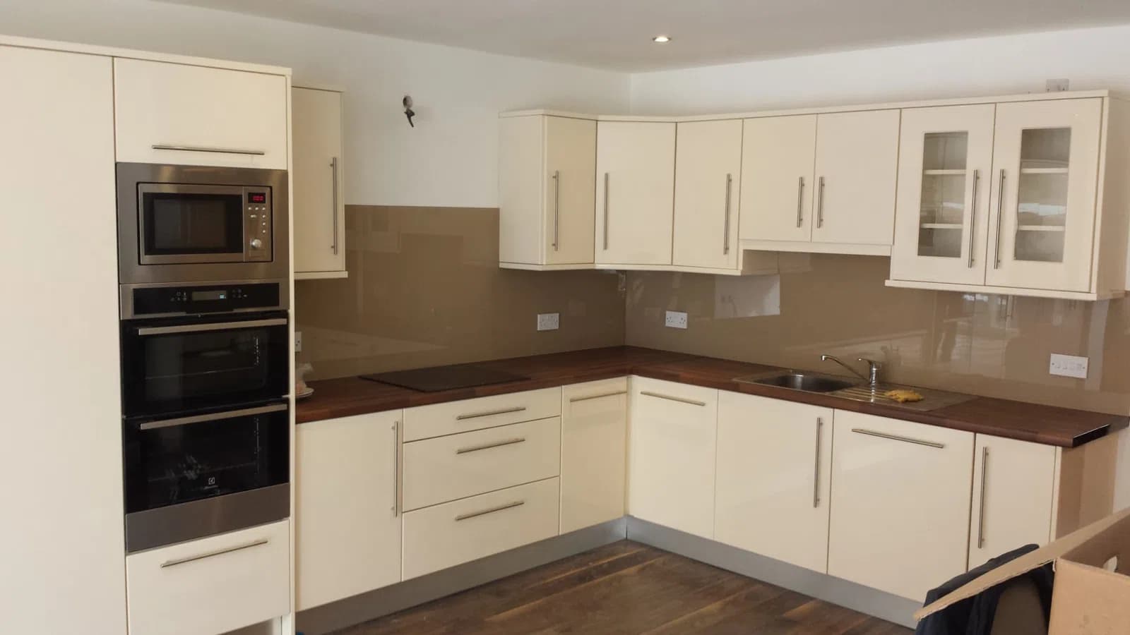 Kitchen glass splashback installation in Dublin, gallery image 59